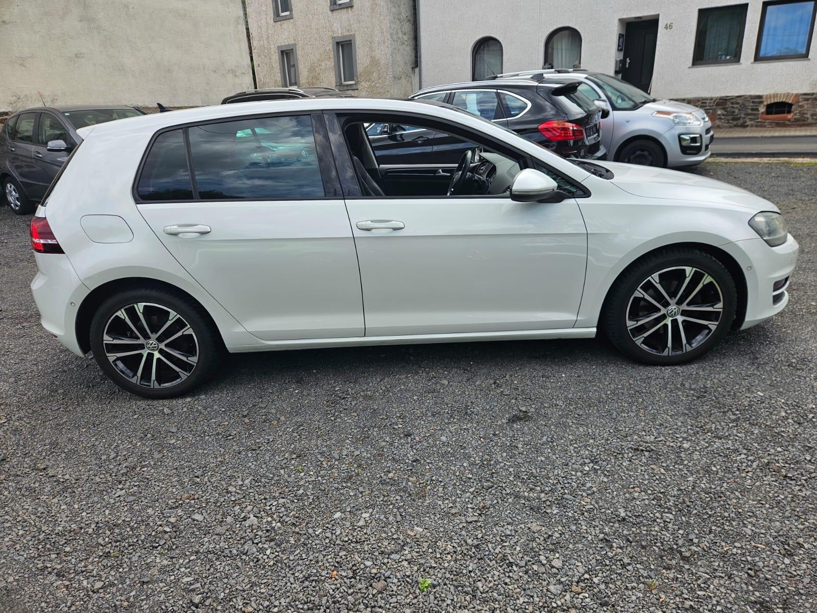 Volkswagen Golf VII Lim. Highline BMT