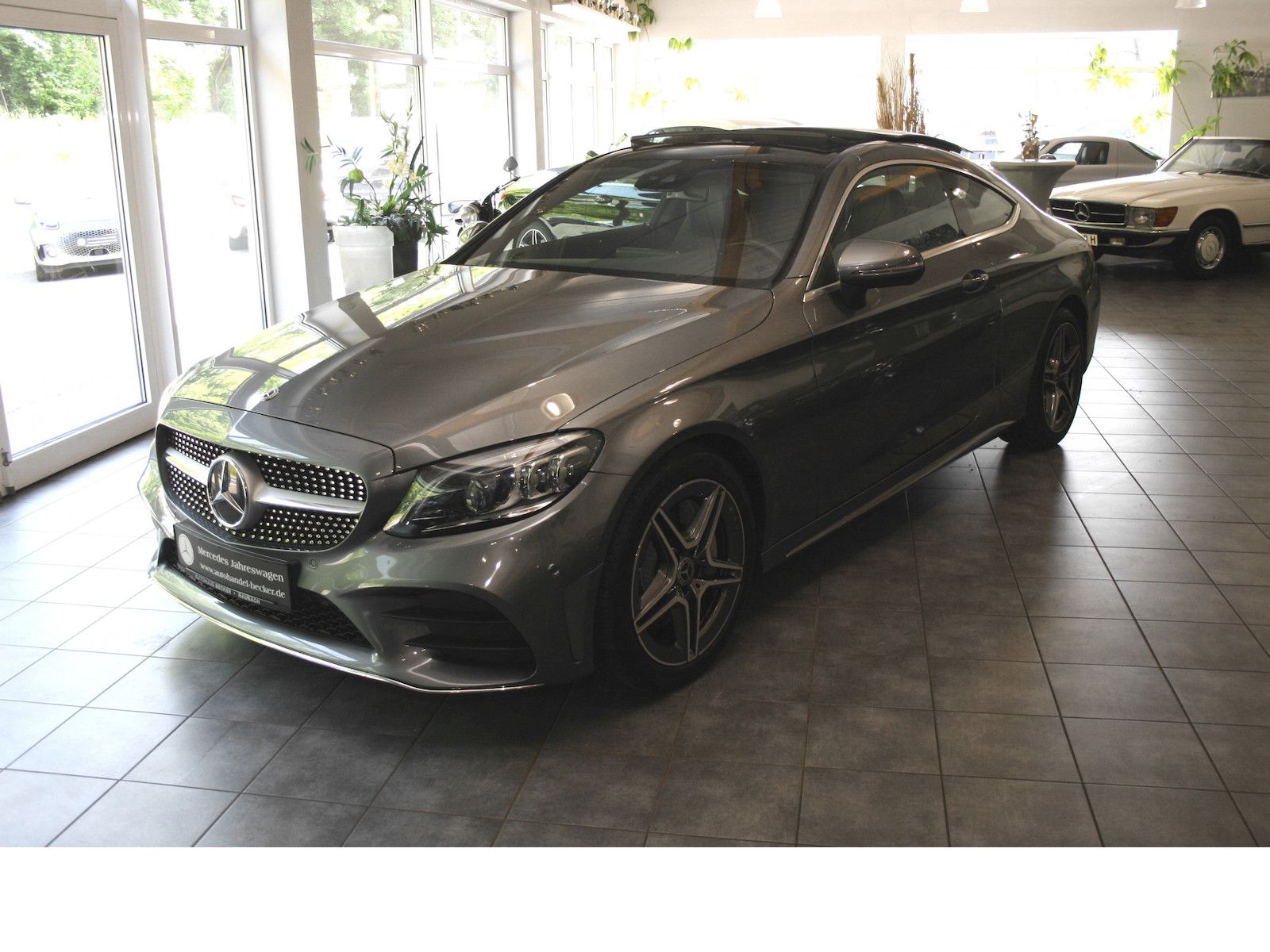 Fahrzeugabbildung Mercedes-Benz C 300 d Coupe AMG *Pano-Dach*Totw.*Multibeam.*Am
