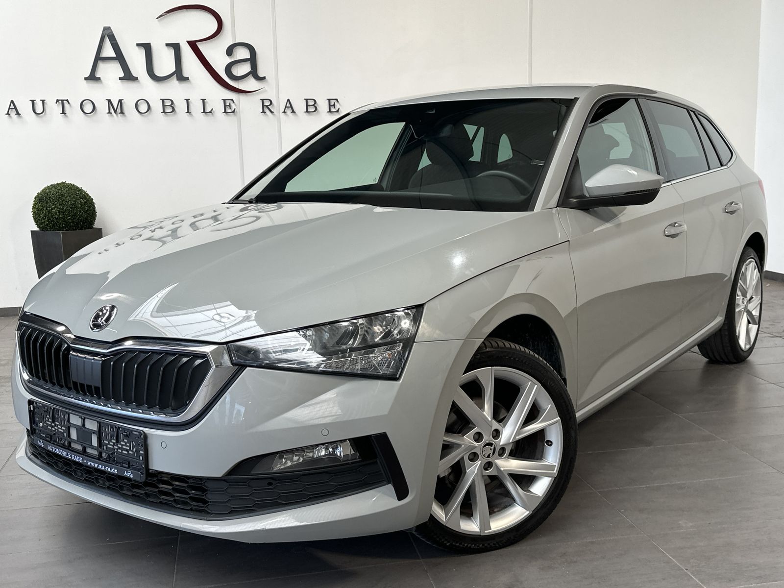 Fahrzeugabbildung SKODA Scala 1.5 TSI DSG Style LED+ACC+KAMERA+SHZ+CARPL