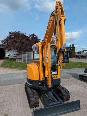 Hyundai R30Z-9AK (netto 35.900 €)