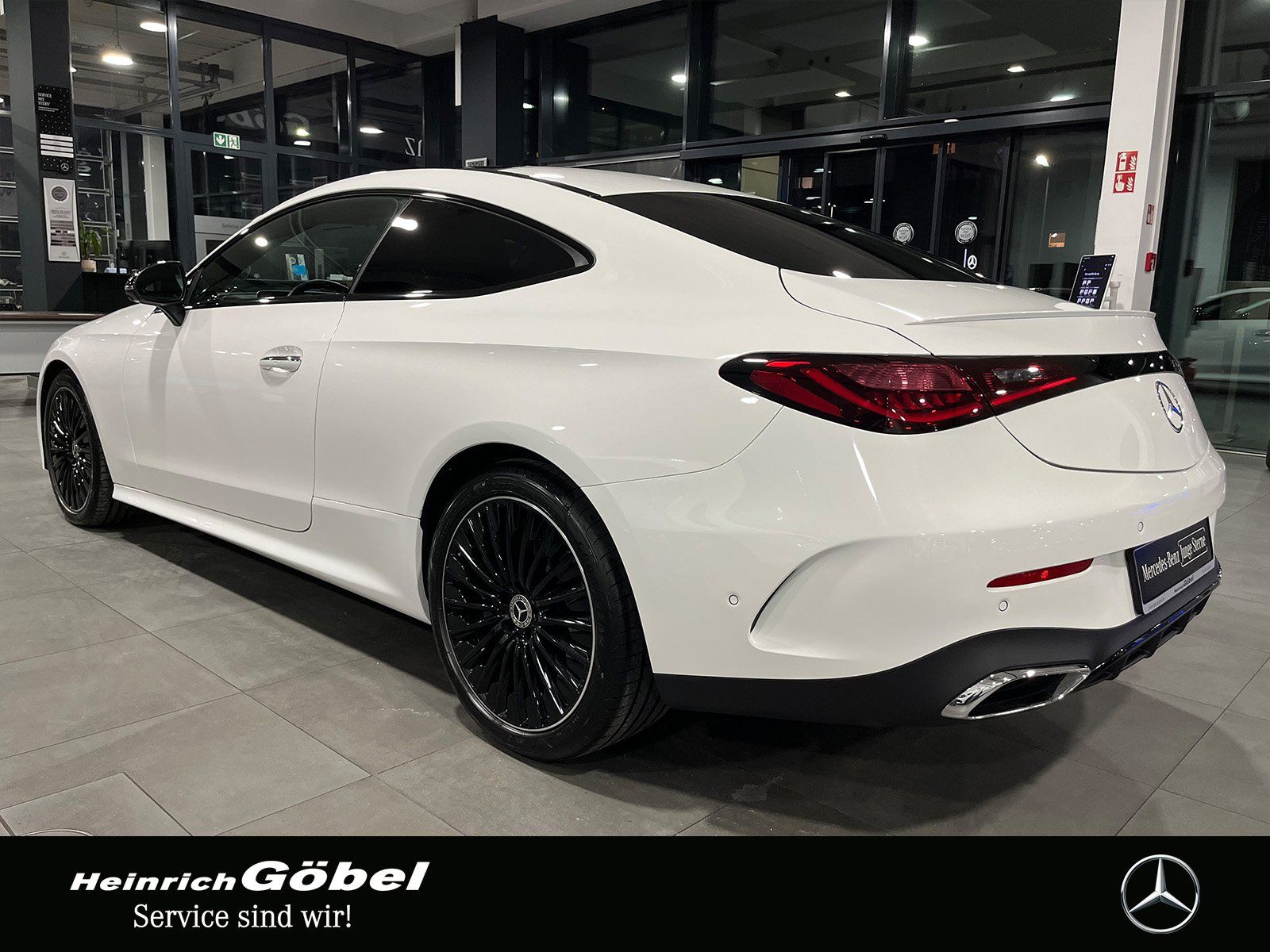 Fahrzeugabbildung Mercedes-Benz CLE 300 4M AMG+PANO+NIGHT+360°+BURMESTER+DIGITAL