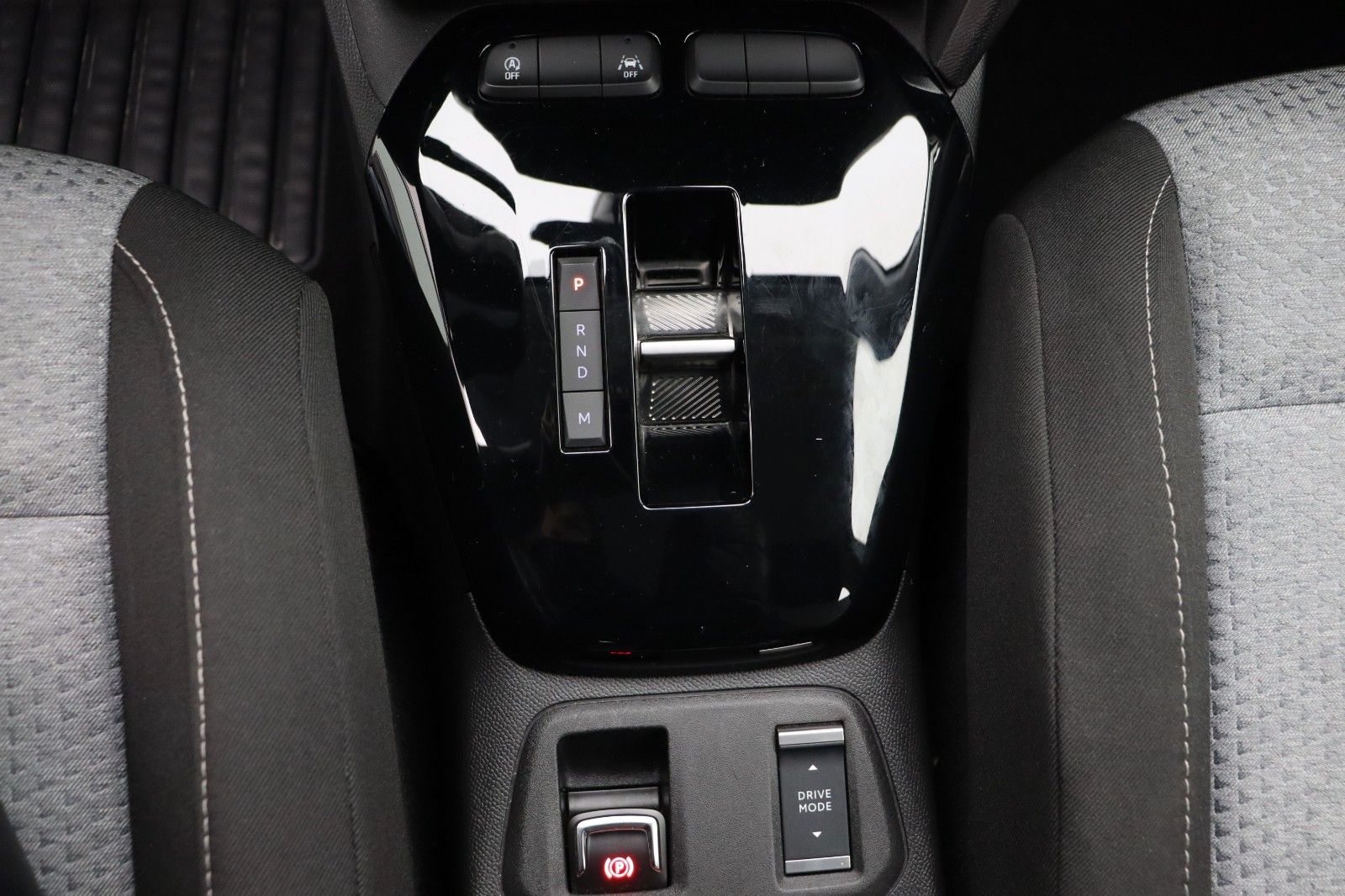 Fahrzeugabbildung Opel Corsa F 1.2 Edition Automatik