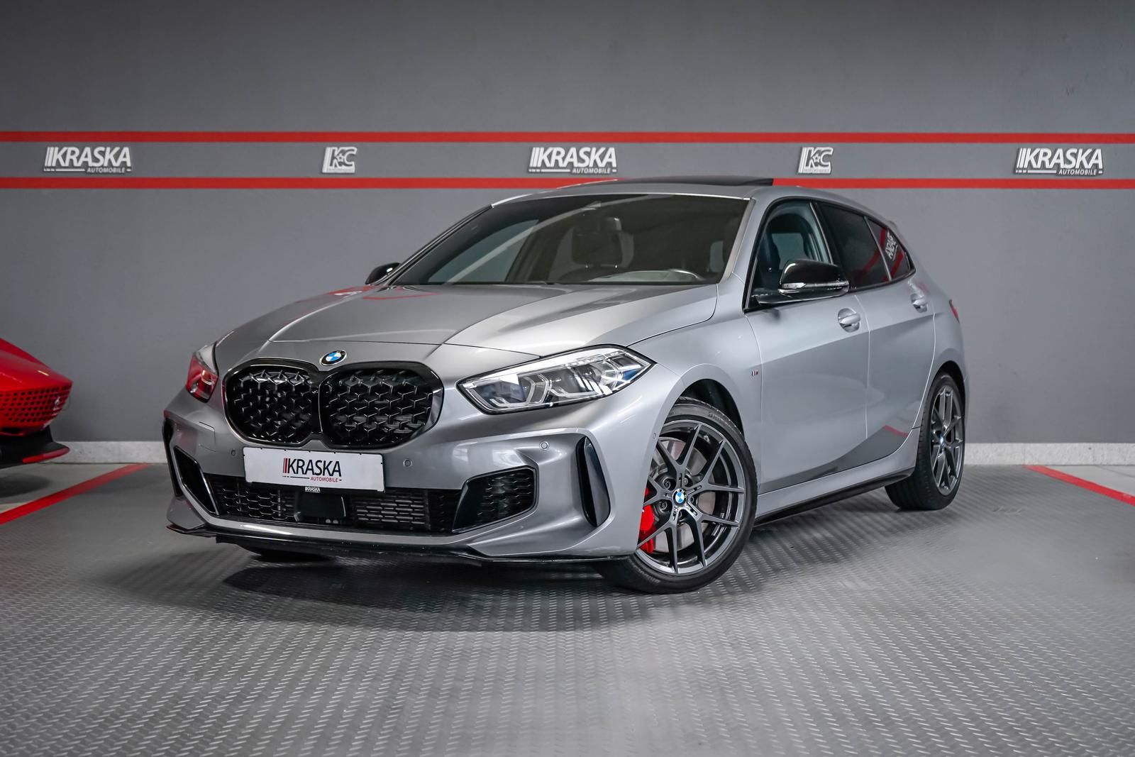 BMW M135i xDrive LED HUD SHZ APP H&amp;K PANO M-TECHNIC