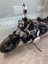BMW R 18  - BMW MOTORRAD
