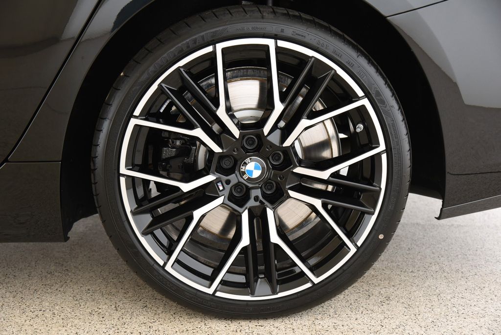 BMW 840