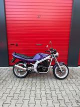 Suzuki Gs500e mit LSL Lenker und Stahlflex-Bremsleitung - SUZUKI M50