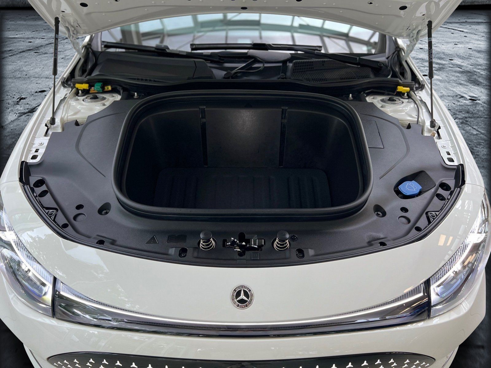 Mercedes-Benz CLA 250+ EQ Progressive; MB.DRIVE ASSIST; 360° imagem 3