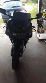 Suzuki GSXR 750 mit Motor von RF 900 - Offers matching your search criteria