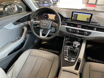 Audi A4 Avant design ultra *NAVI*ACC*AHK*PDC*MATRIX*