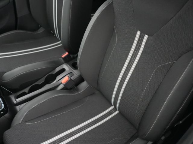 Corsa F FACELIFT YES+SITZHEIZUNG+LED-SCHEINWERFE
