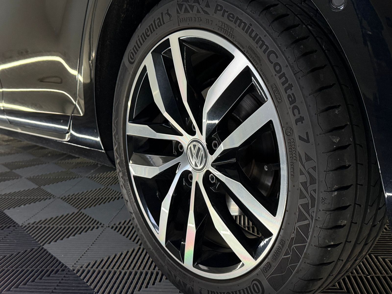 Fahrzeugabbildung Volkswagen Golf VII Lim. IQ.DRIVE BlueMotion/CAR PLAY/ACC