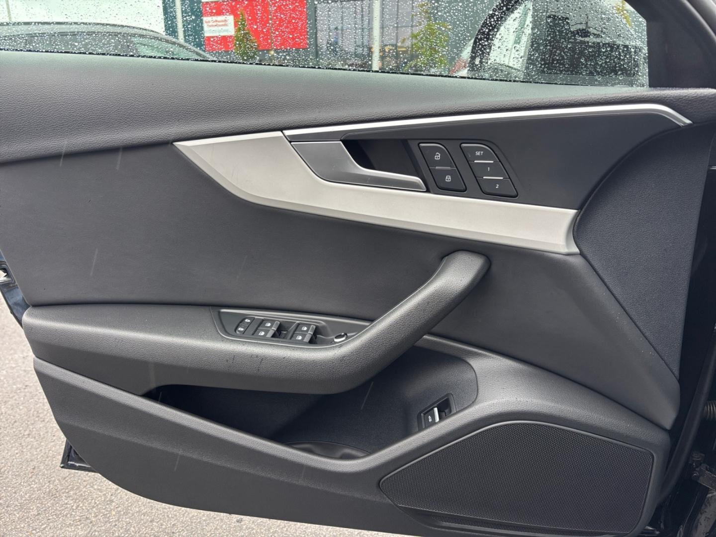 Audi A4 Avant*S tronic*Leder*ACC*Navi*AHK*Kamera*LED