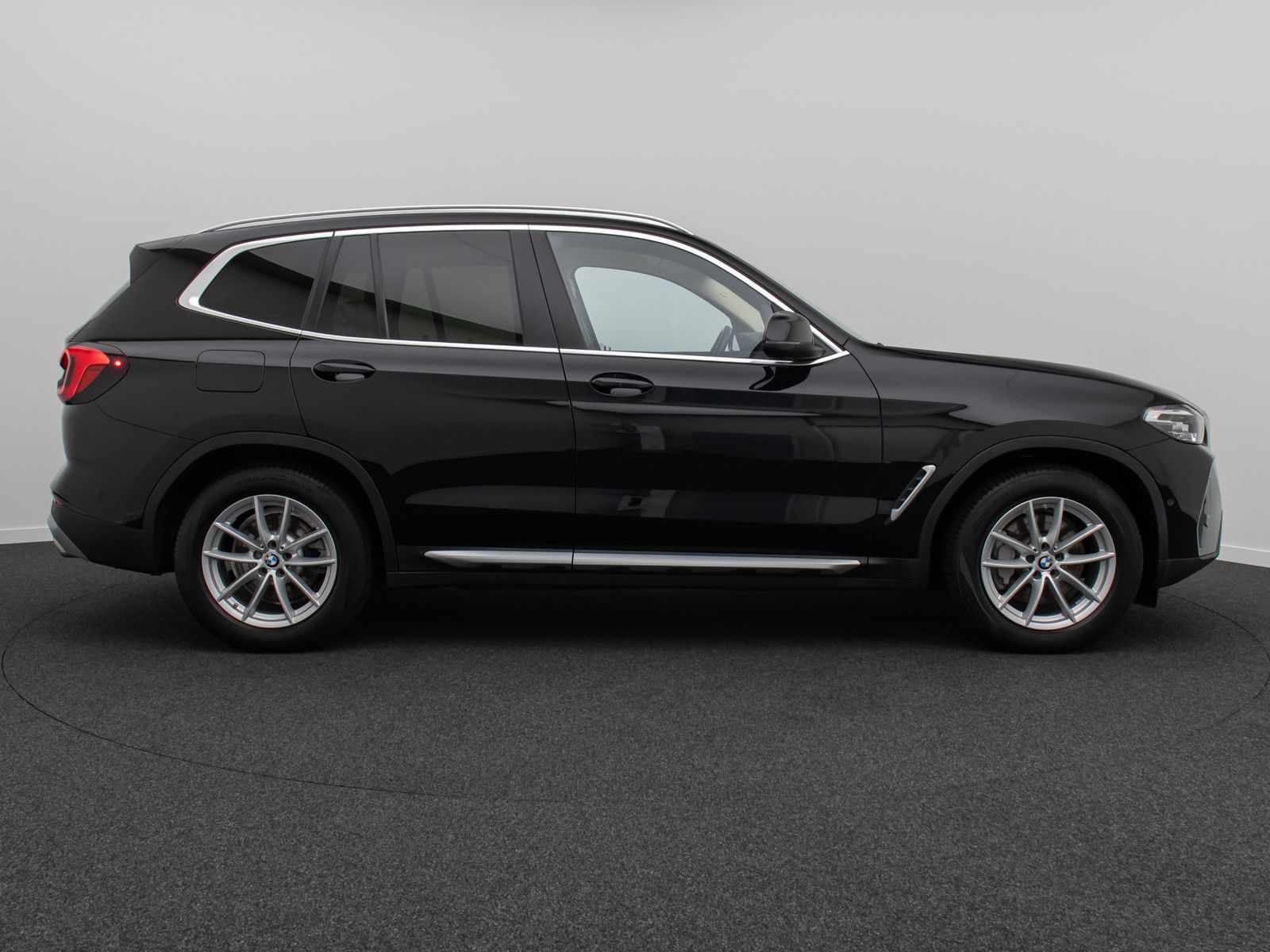 Fahrzeugabbildung BMW X3 xD30d H/K DAB Kamera Leder Panorama MSport