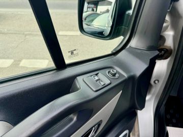 Renault Trafic - 11