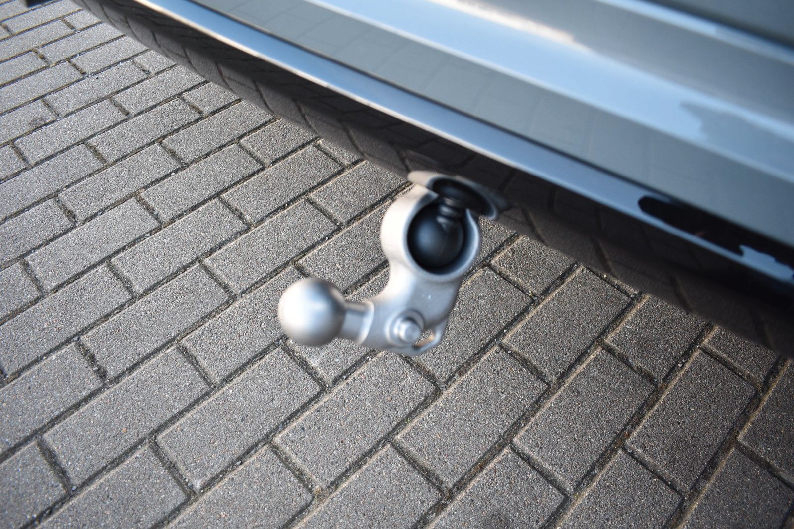 Fahrzeugabbildung Volvo XC60 T8 Twin Engine AWD R-Design*360°*LUFT*AHK*