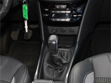 Peugeot 2008 Allure 1.6 16V VTi 5-Gang Pano Navi 2-Zonen
