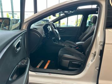 MYAUTOCENTER – Gebraucht- und Jahreswagen mit Werkstattservice in Pfaffenhofen Seat Leon *KEYLES*PANO*ACC*LED*PDCCAM*FR*ALCANTARA*