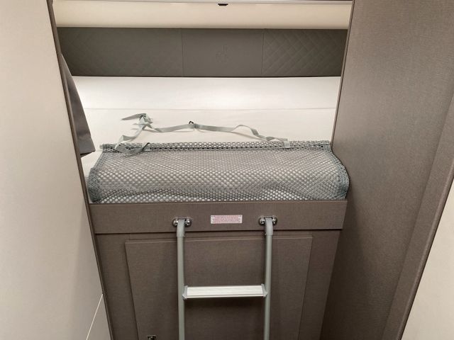 Etrusco A7300 DB Chassis Design Alu Rahmenfenster