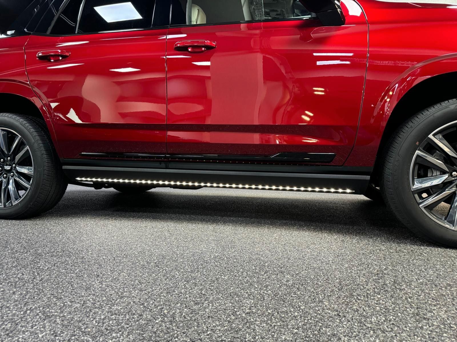 Fahrzeugabbildung Cadillac ESCALADE SPORT-PLATINUM 6.2 V8 -NIGHT VISiON 3 J