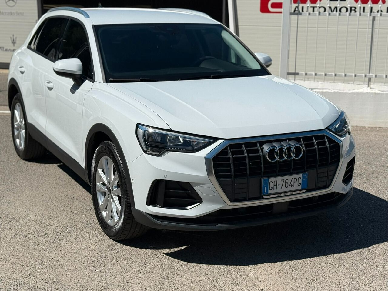 Audi Q3 35 TDI S tronic Business Advanced imagem 3