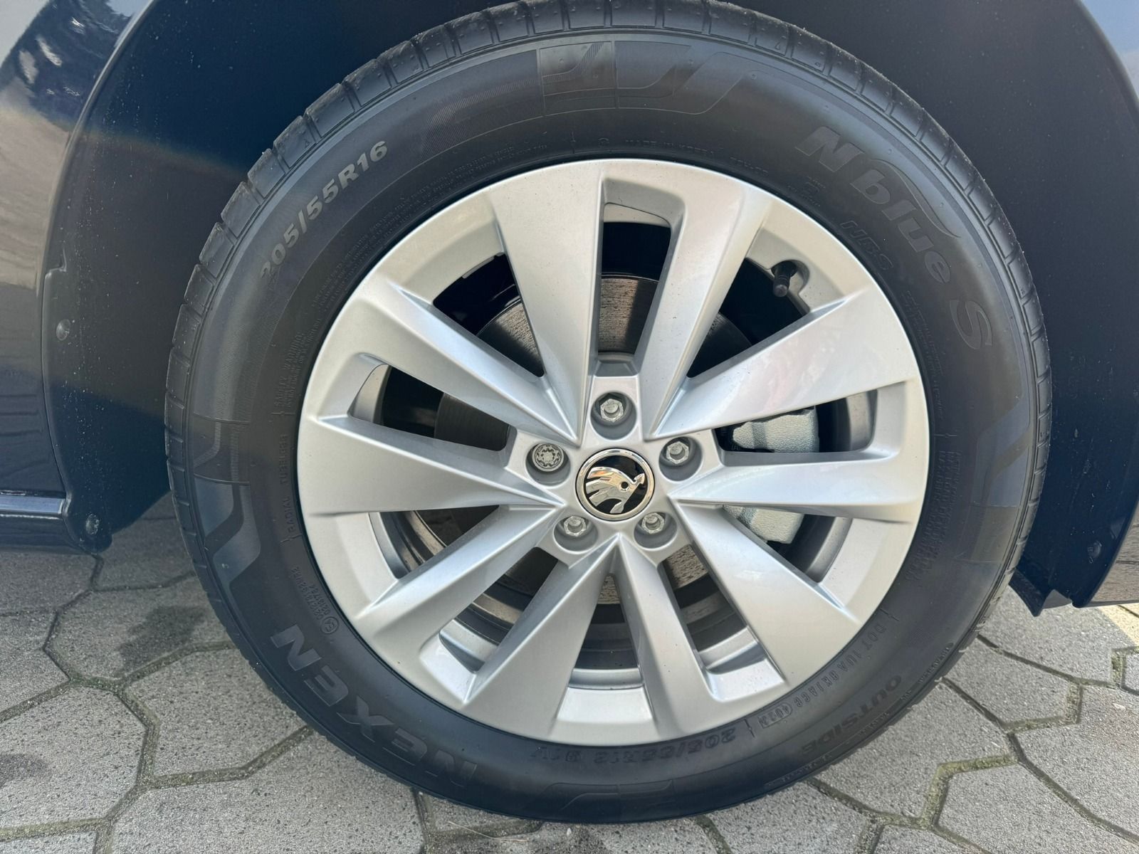Fahrzeugabbildung SKODA Scala 115PS DSG*RFK*NAV*ACC*Matrix*SideAss*eHeck
