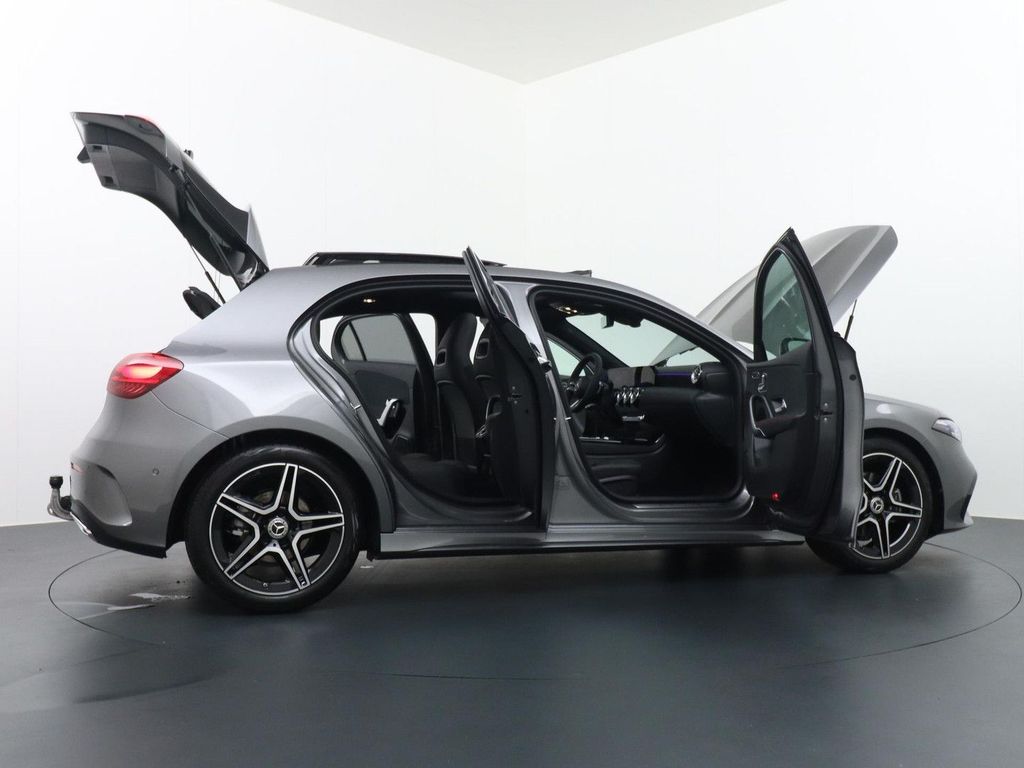 Mercedes-Benz A 180 Star Edition AMG Line | Panorama - Schiebe