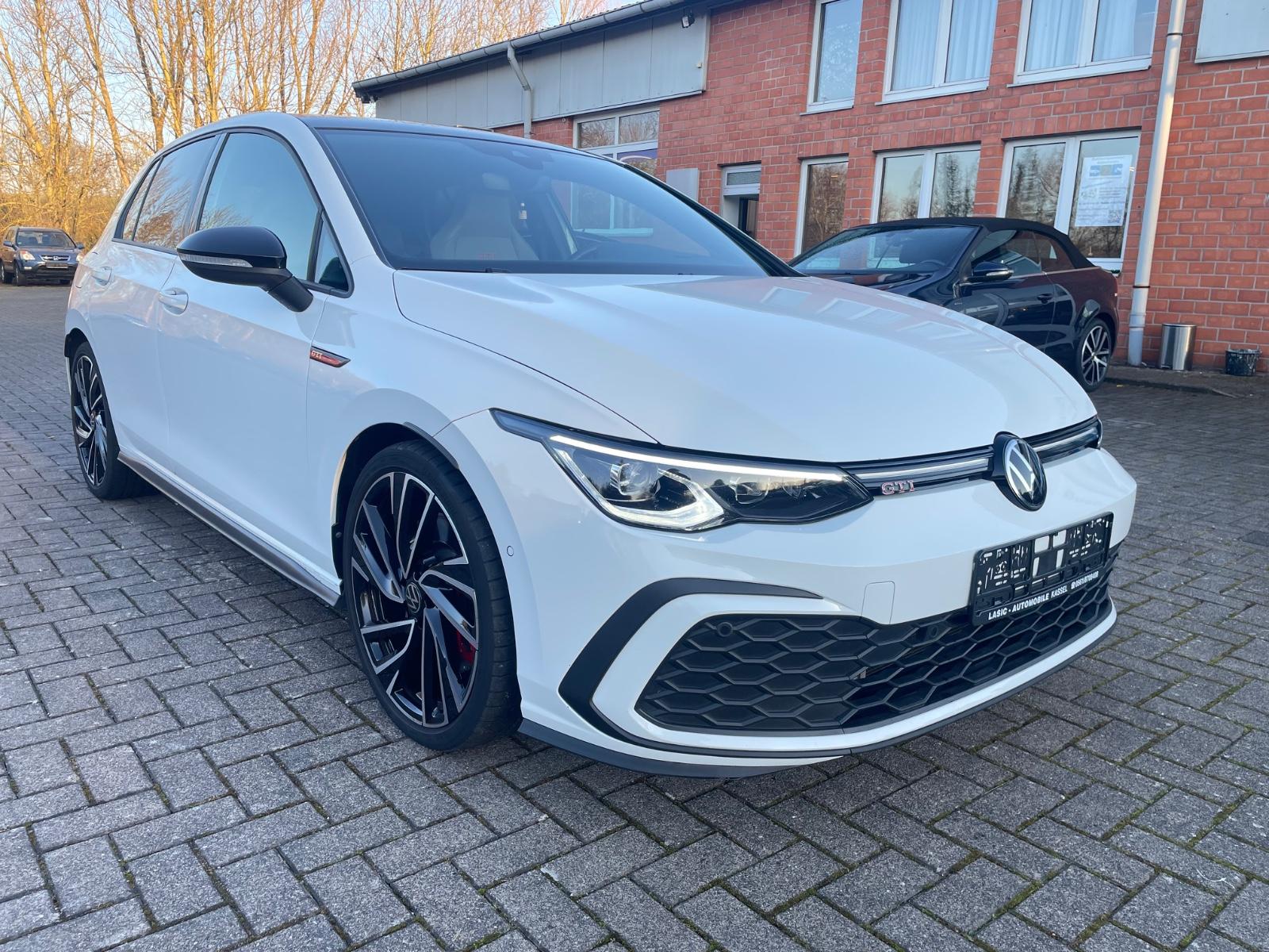 Volkswagen Golf VIII GTI BLACKSTYLE PANO SITZBELÜFT. HARMAN