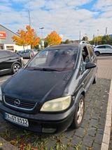 Opel zu verkaufen - Opel Zafira aus 2002 mit Diesel-Antrieb