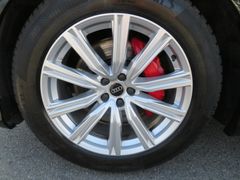 AUDI Q8 50 TDI quattro S-LINE competition plus Matrix AUDI Q8 50 TDI quattro S-LINE competition plus Matrix