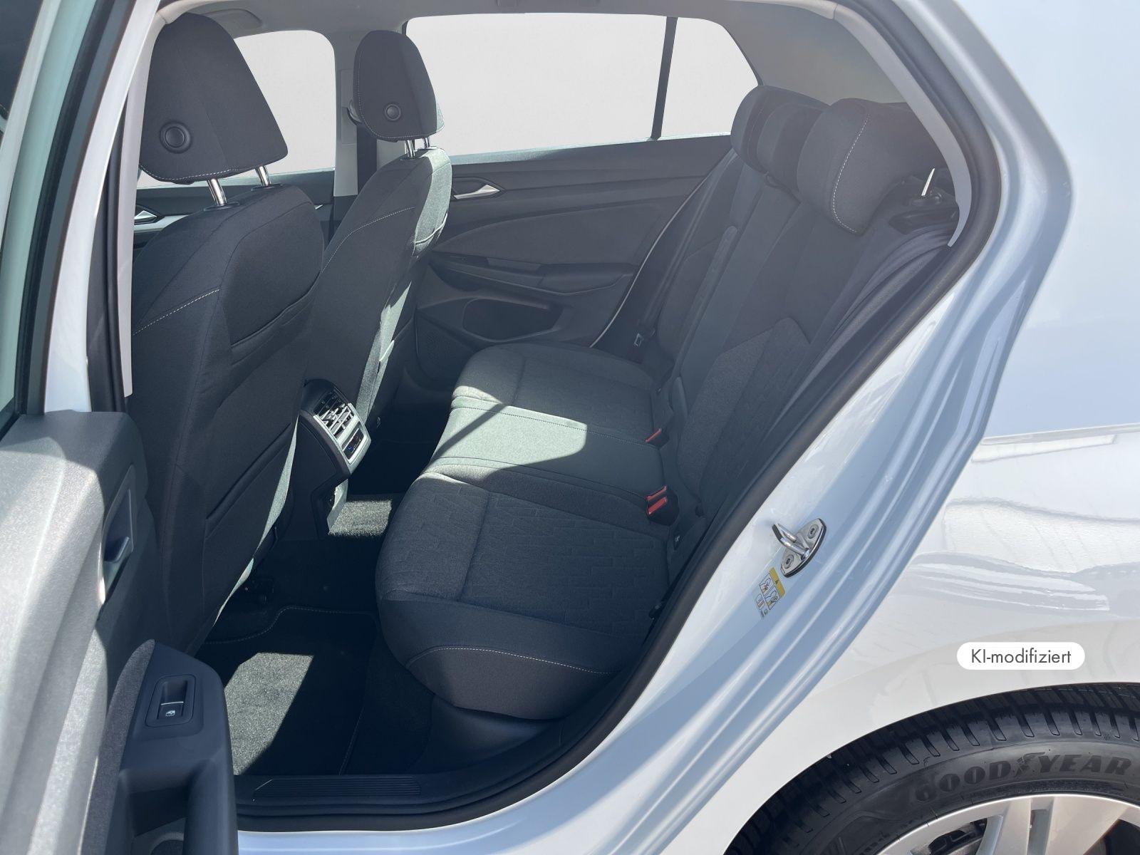 Volkswagen Golf VIII 1,5 TSI DSG NAVI/LED/RFK/Sitzheizung v, миниатюра 14