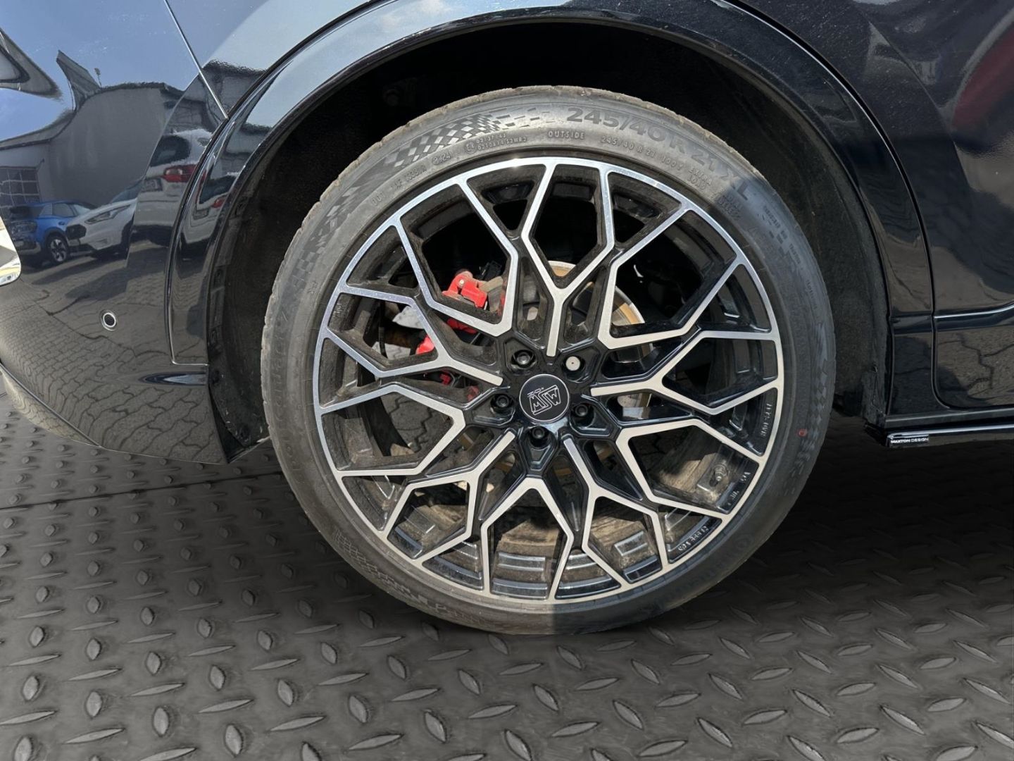 Fahrzeugabbildung Ford Kuga Hybrid ST-Line X HUD AHK-klappbar Navi Dig