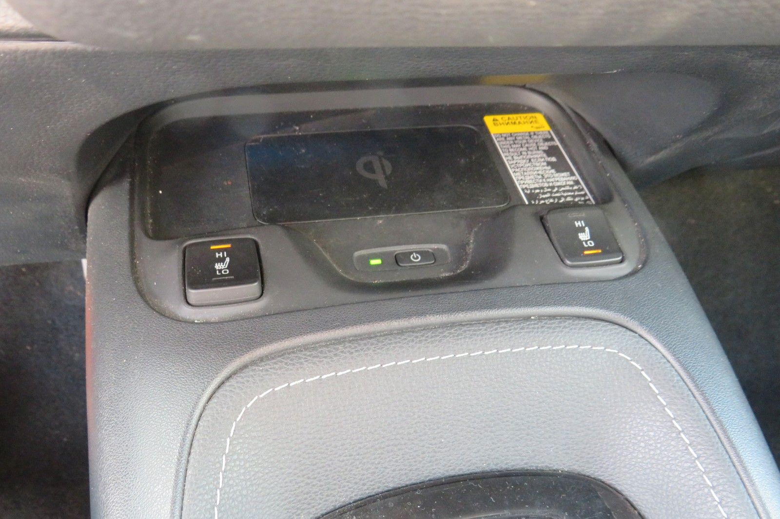 Fahrzeugabbildung Toyota Corolla Touring Sports Hybrid NAVI PDC SITZH. 1H