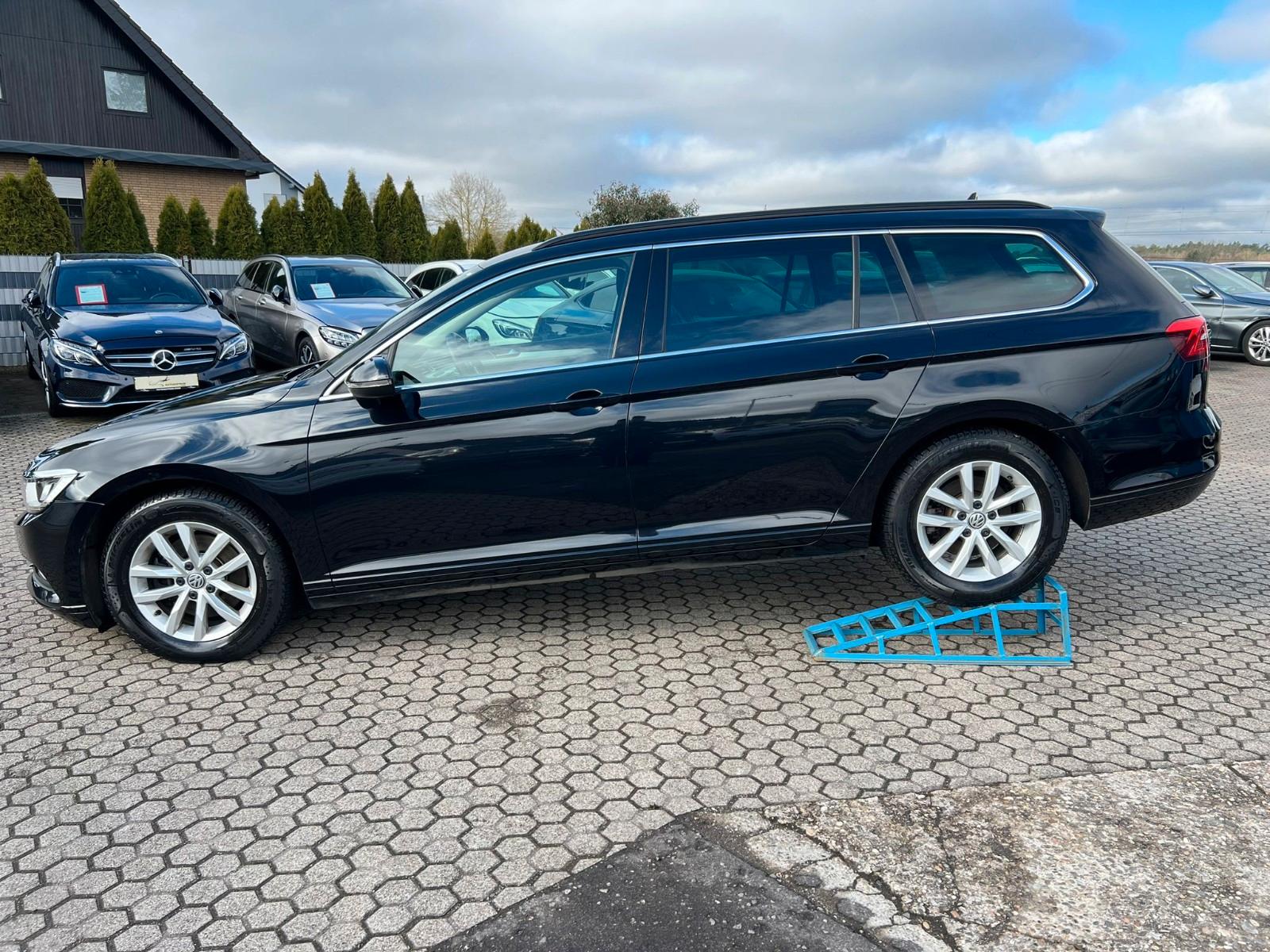 Volkswagen Passat Comfortline LED/KAMERA/NAVI/SHZ/ACC