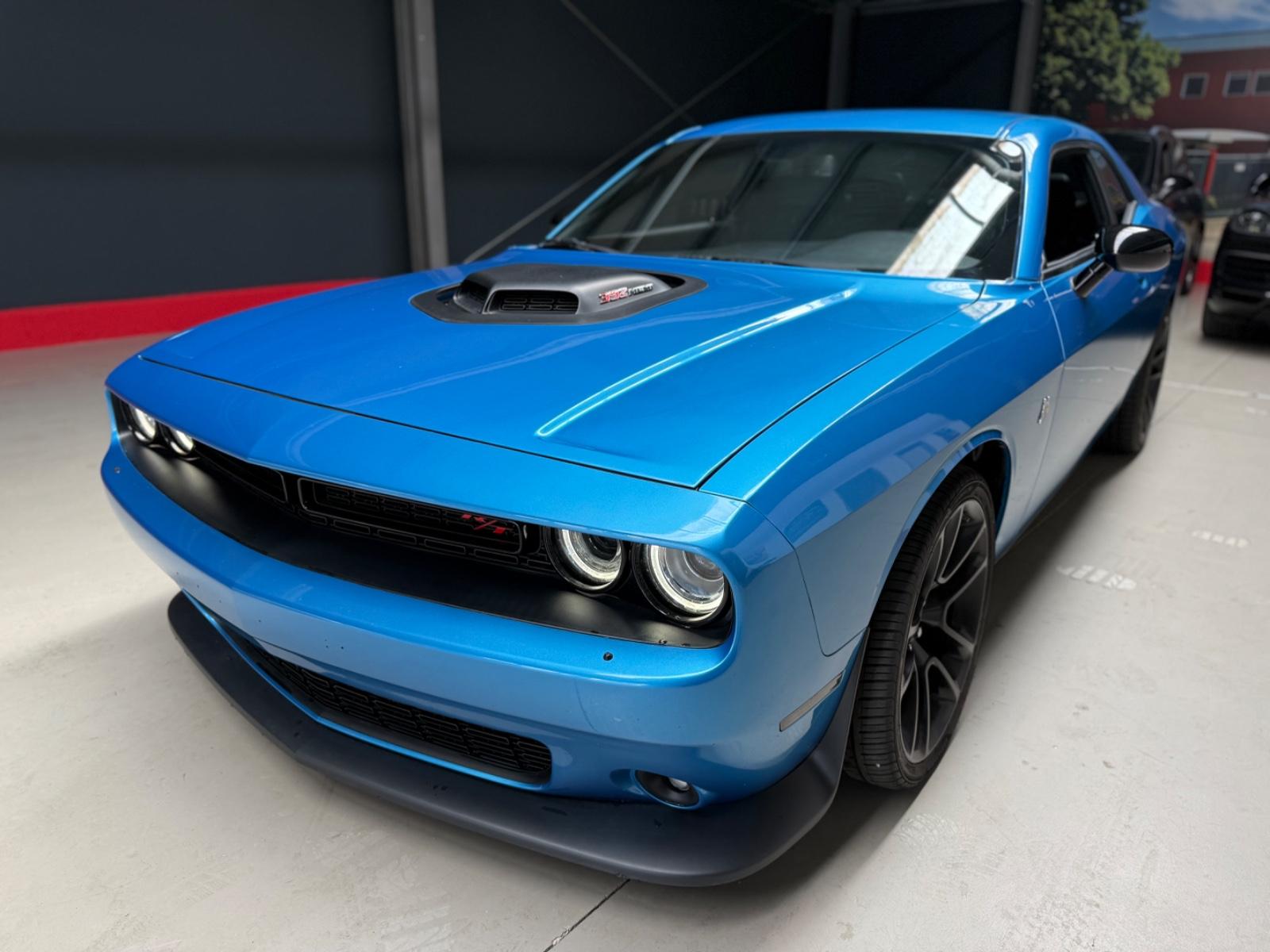 Dodge Challenger SRT*HEMI*AUT*INDIVIDUAL