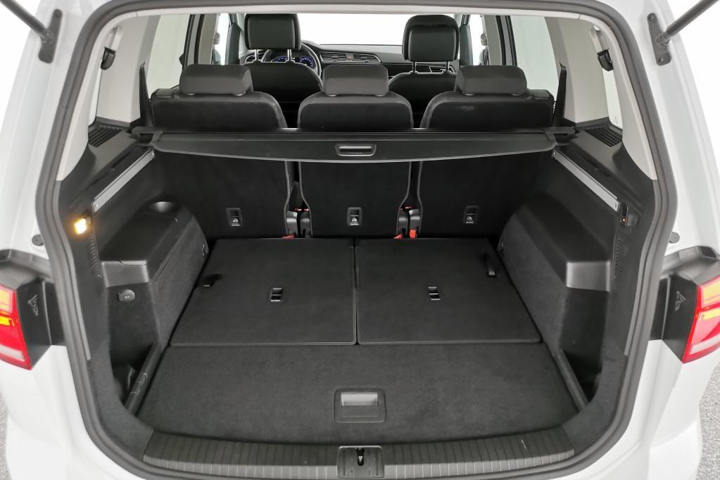 Volkswagen Touran Highline 1.5 TSI 110kW 7-Gang DSG 4 Türen, миниатюра 9