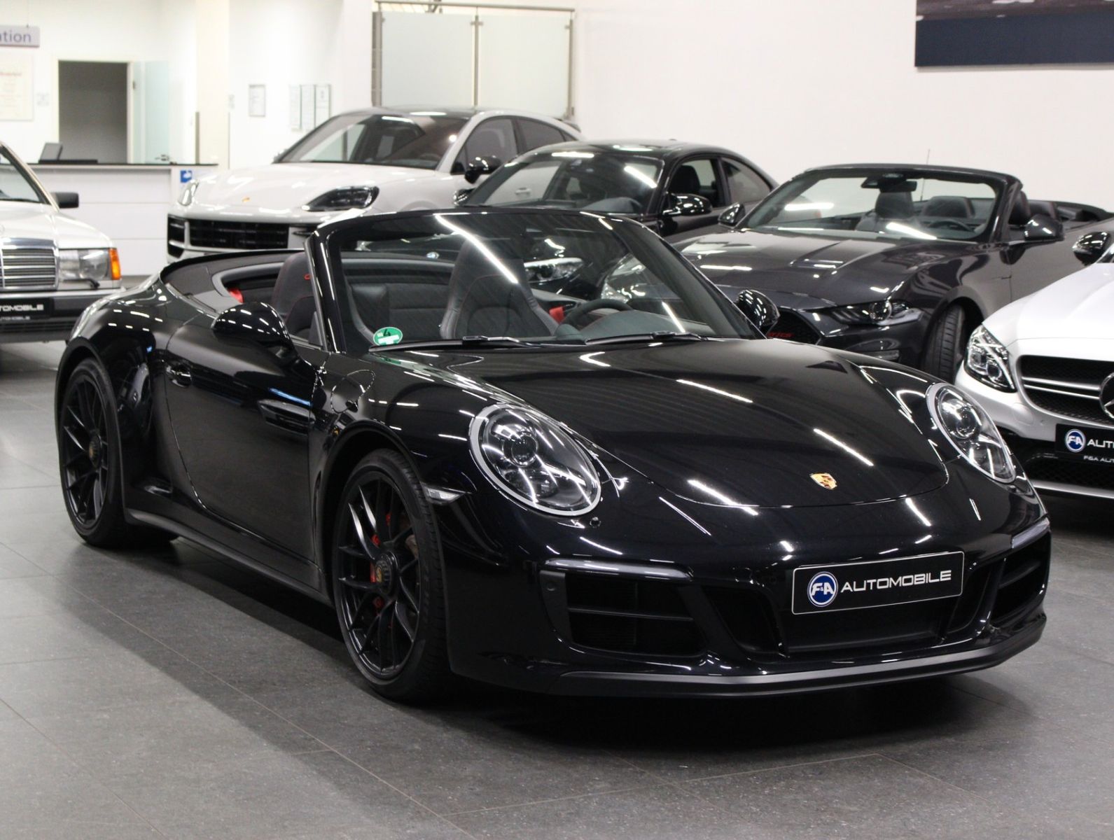 Fahrzeugabbildung Porsche 911 Carrera GTS Sport Chrono Paket Plus+Approved