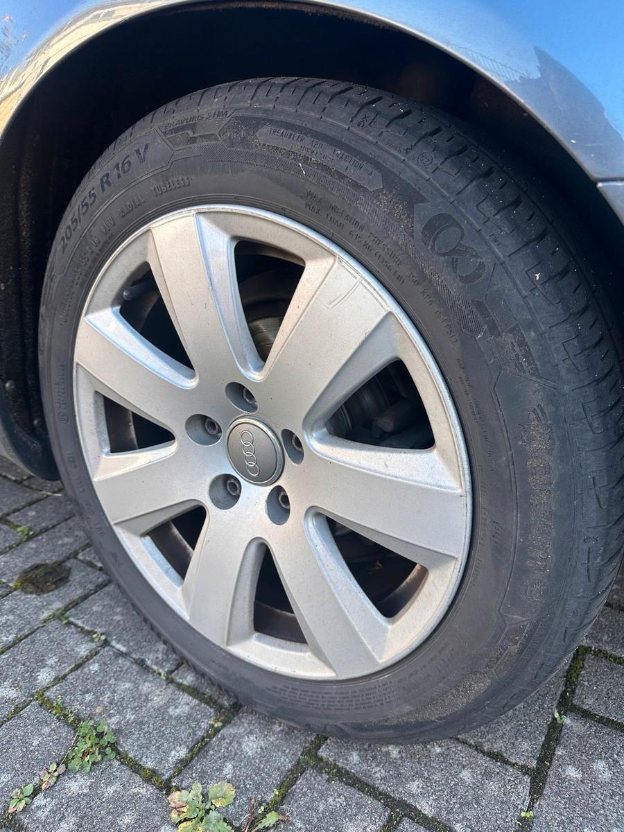 Audi A4 2005 — photo 7