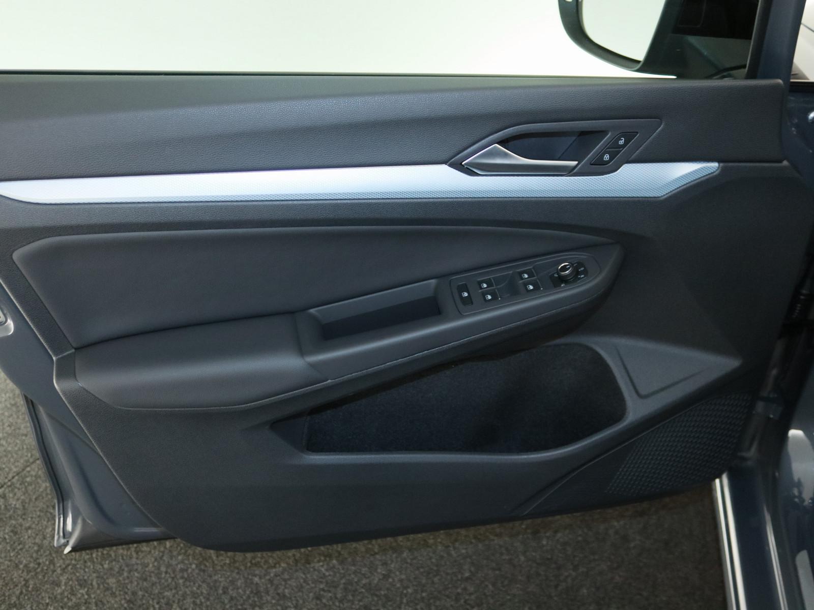 Volkswagen Golf VIII 1.5 eTSI Energy LED ACC NAVI KAMERA, миниатюра 12