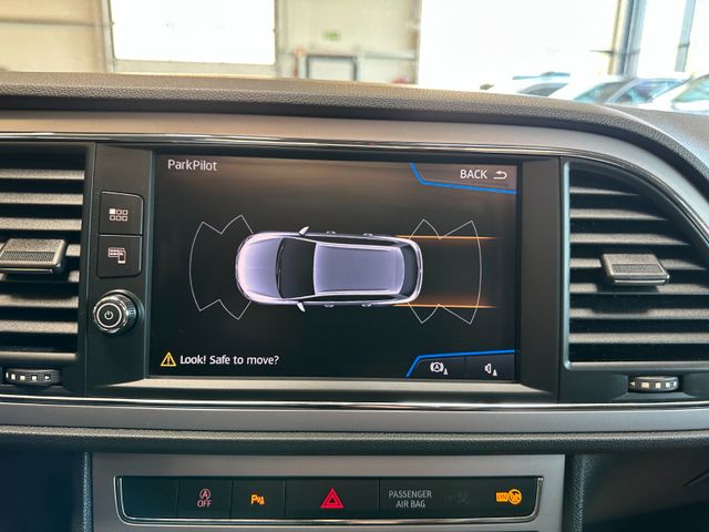 Seat Leon ST *Keyless*Pano*SpurHT*AHK*LED*Ambiente*