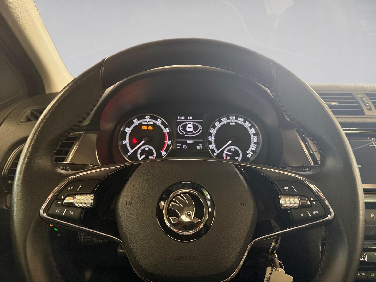 Skoda Fabia Combi 1.0 TSI Clever Best of LED Navi ACC