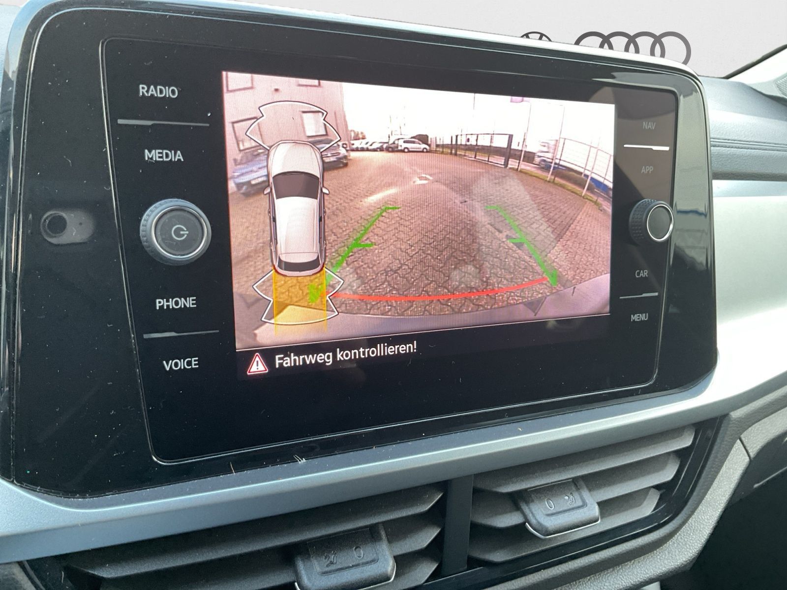 Volkswagen T-Roc - Bild 18