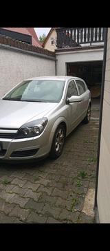 Opel Astra CDTI - Opel Astra aus 2006 mit Diesel-Antrieb: Limousine
