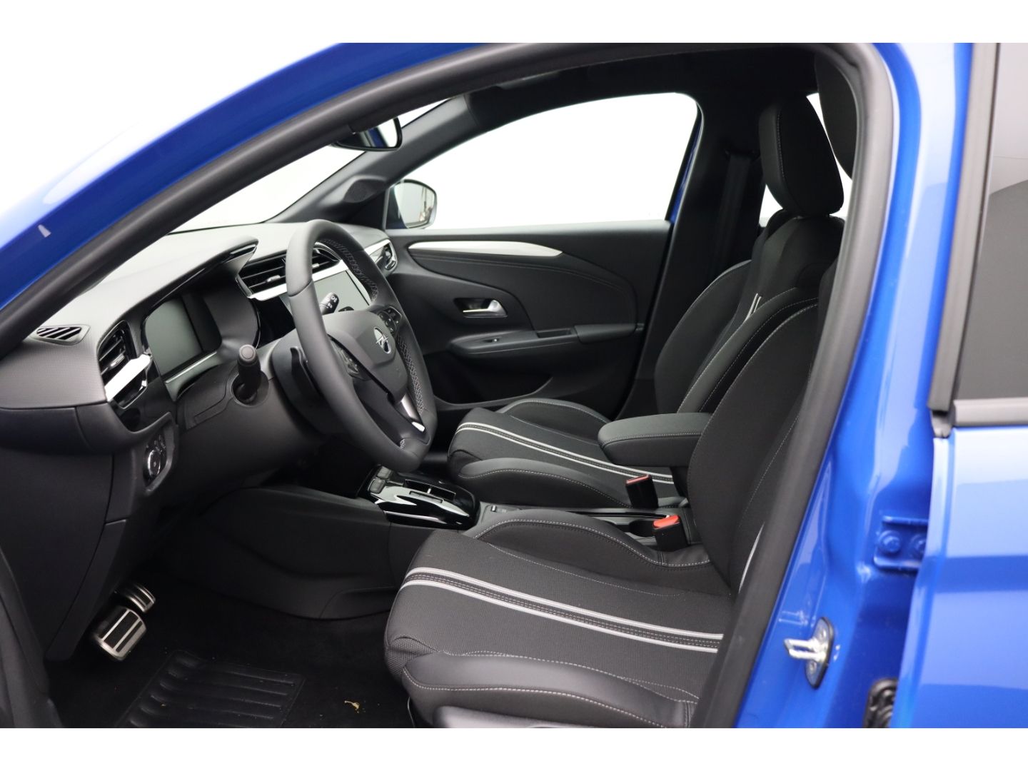 Fahrzeugabbildung Opel Corsa F 1.2 Automatik Totwinkelassistent LED