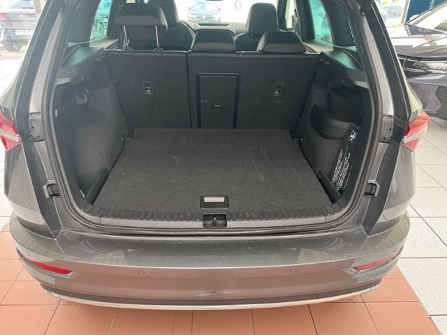Fahrzeugabbildung SKODA Karoq 1.5 TSI DSG SPORTLINE KAMERA PANORAMA NAVI