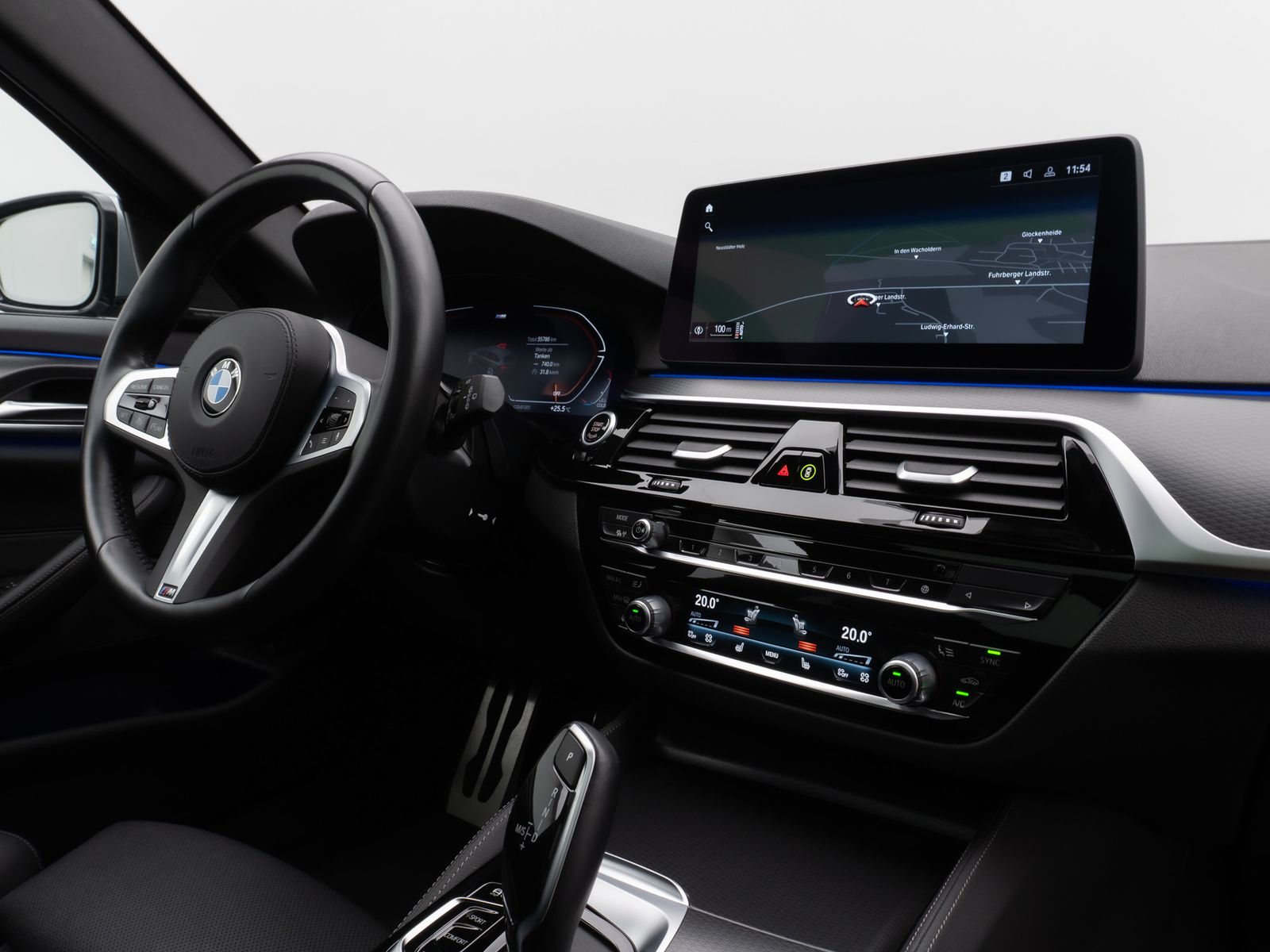 Fahrzeugabbildung BMW 530d M Sport Panorama 360°DAB H/K Komfort 20Zoll