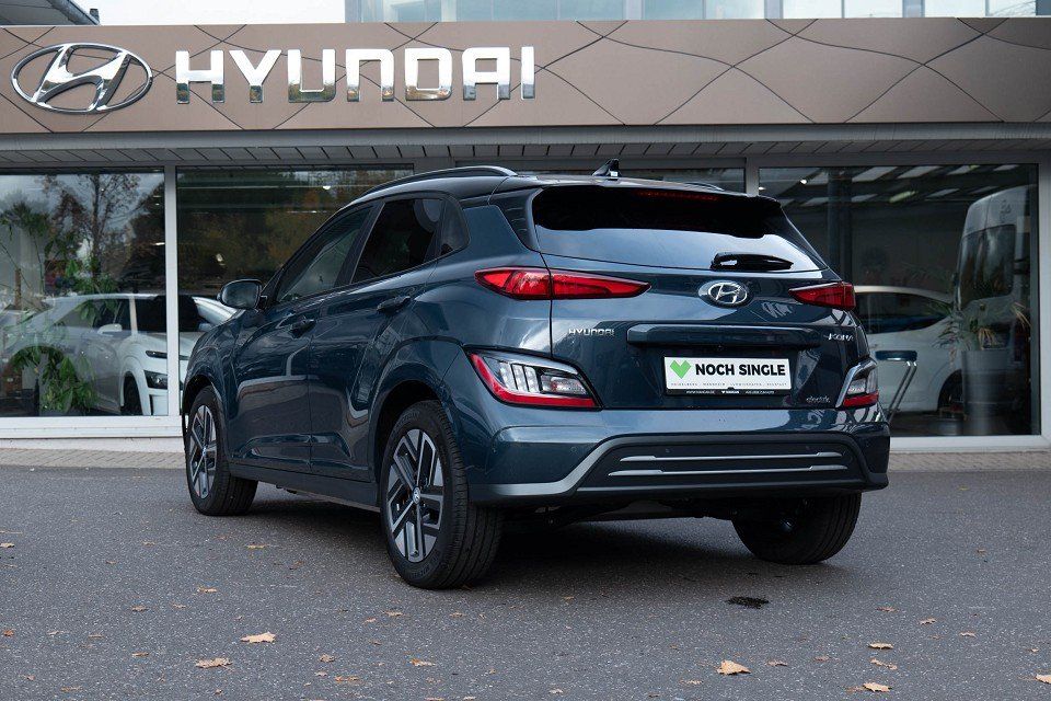 Fahrzeugabbildung Hyundai KONA Elektro 150kW PRIME Leder Dach-Lackierung