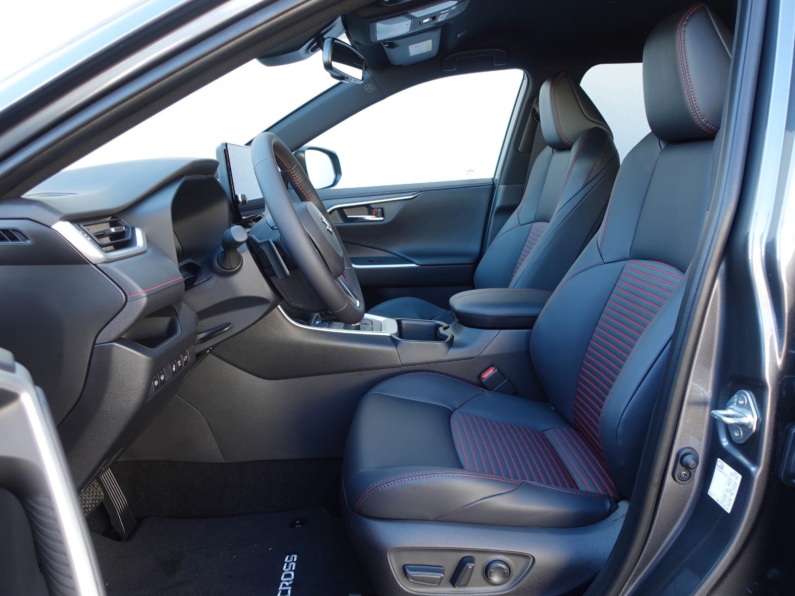 Fahrzeugabbildung Suzuki Across Plug-In Hybrid - Sitzhz.,LED,Kamera,PDC