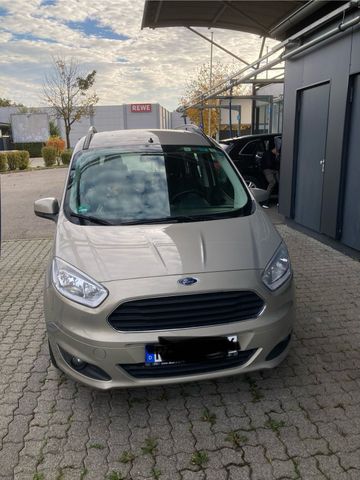 Ford Tourneo Courier EcoBoost