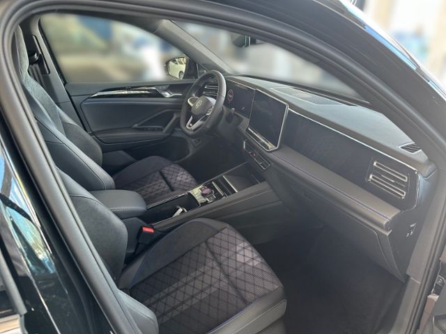 Fahrzeugabbildung Volkswagen Tiguan R-Line 1,5 l eTSI OPF 110 kW (150 PS) 7-G