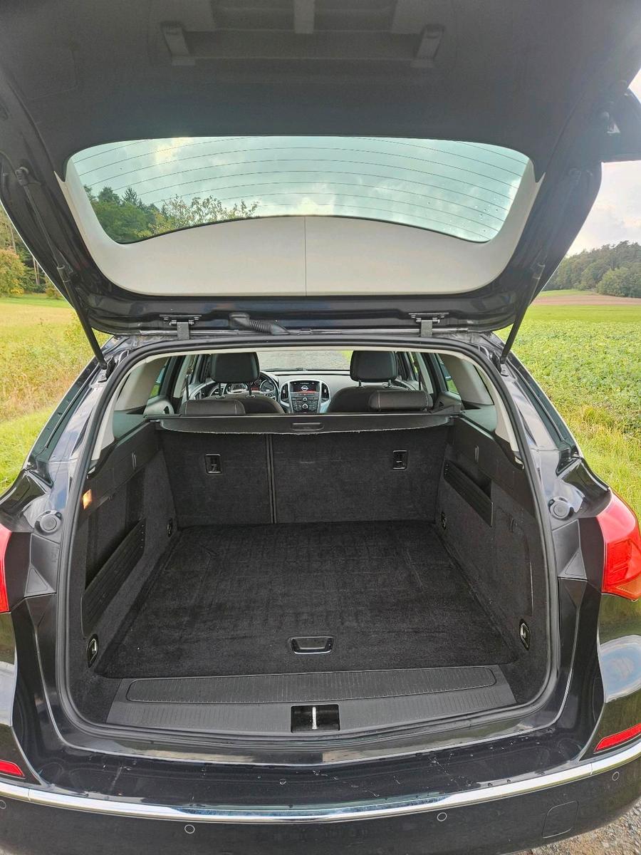 Opel Astra 2015 — photo 7